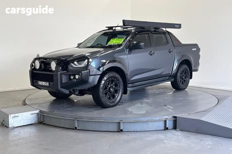 Grey 2022 Isuzu D-MAX Crew Cab Utility X-Terrain (4X4)