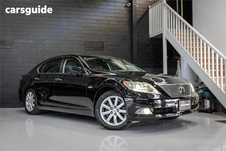 Black 2006 Lexus LS Sedan VERSION U I