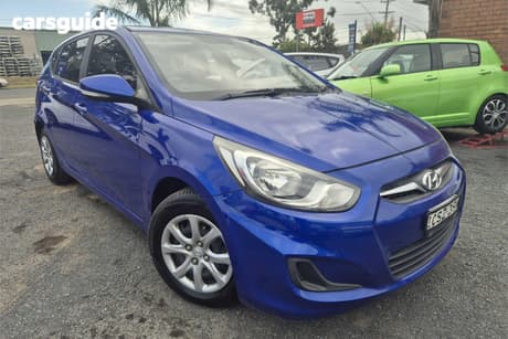 Blue 2014 Hyundai Accent Hatchback Active