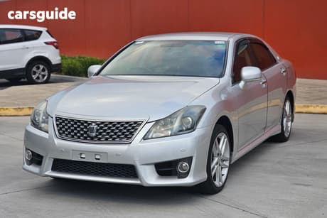Silver 2011 Toyota Crown Sedan ATHLETE GRS204
