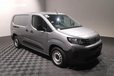 Grey 2025 Peugeot Partner Van Pro Short