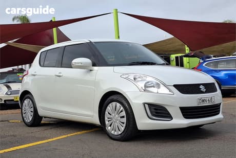 White 2016 Suzuki Swift Hatchback Gl