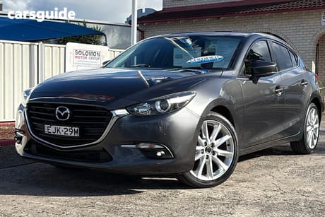 Grey 2016 Mazda 3 Hatchback Sp25