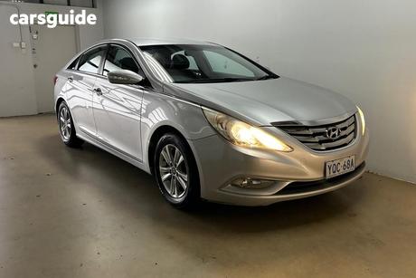 Silver 2010 Hyundai I45 Sedan Active