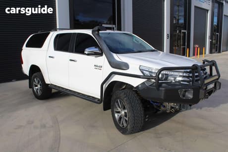 White 2016 Toyota Hilux Dual Cab Utility Sr5 (4X4)