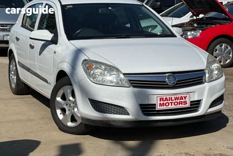 White 2007 Holden Astra Hatchback Cd