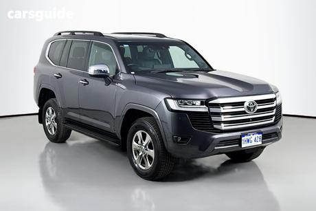 Silver 2023 Toyota Landcruiser Wagon Lc300 Sahara (4X4)