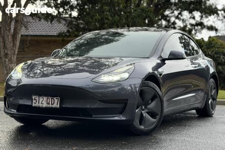 2022 Tesla Model 3 Sedan Rear-Wheel Drive