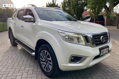 White 2018 Nissan Navara Dual Cab Pick-up St-X (4X2)
