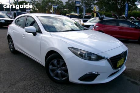 White 2014 Mazda 3 Hatchback Neo