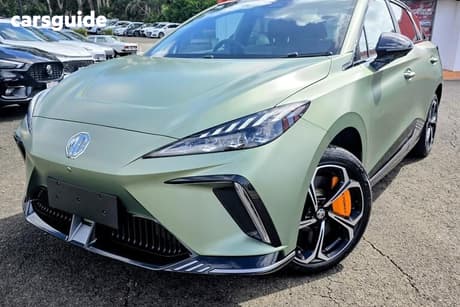 Green 2024 MG MG4 Hatchback Xpower