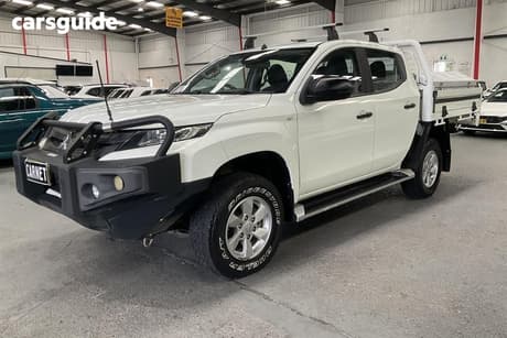 White 2019 Mitsubishi Triton Double Cab Pick Up Glx Plus (4X4)