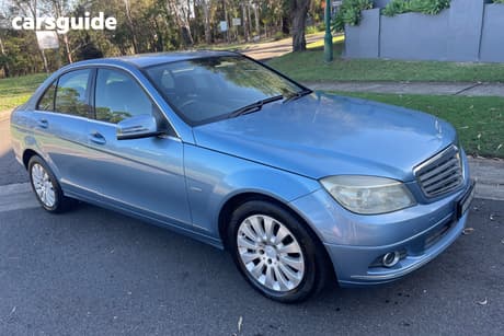 Blue 2009 Mercedes-Benz C220 Sedan Cdi Avantgarde