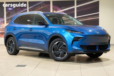 Blue 2025 MG MGS5 EV Wagon Essence 49