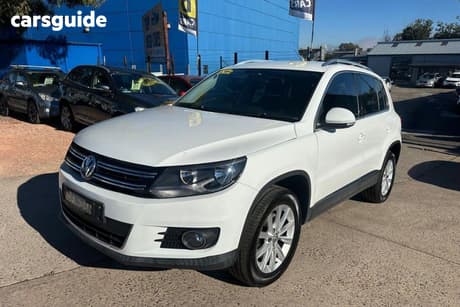White 2016 Volkswagen Tiguan Wagon 132 Tsi (4X4)