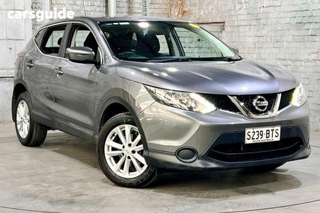 Grey 2017 Nissan Qashqai Wagon St (4X2)