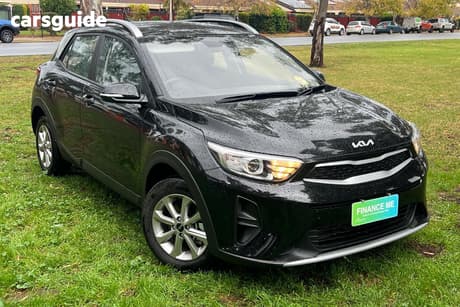 Black 2024 Kia Stonic Wagon S