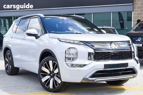 White 2025 Mitsubishi Outlander Wagon Es 5 Seat (Awd)