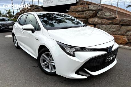 White 2022 Toyota Corolla Hatchback Ascent Sport Hybrid
