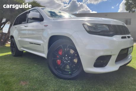 White 2017 Jeep Grand Cherokee Wagon Srt (4X4)