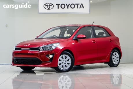 Red 2022 Kia RIO Hatchback S