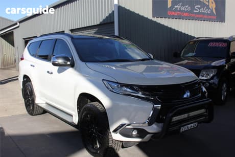 White 2019 Mitsubishi Pajero Sport Wagon Black Edition (4X4) 7 Seat