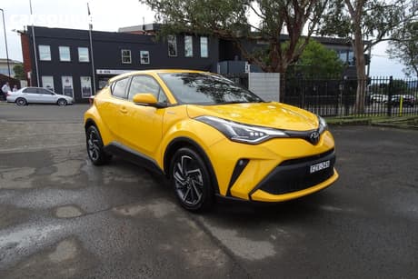 Yellow 2019 Toyota C-HR Wagon Koba (Awd)