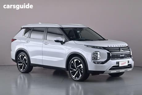 White 2023 Mitsubishi Outlander Wagon Aspire 7 Seat (Awd)