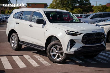 White 2025 Isuzu MU-X Wagon Ls-M (4X4)