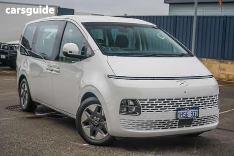 White 2022 Hyundai Staria Wagon