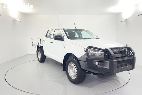 White 2023 Isuzu D-MAX Crew Cab Chassis Sx (4X4)