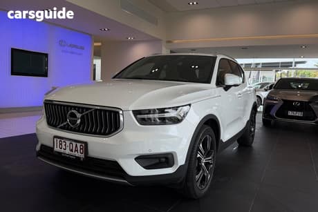 White 2021 Volvo XC40 Wagon T4 Inscription (Awd)