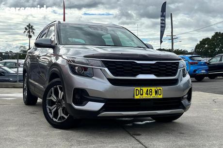Silver 2020 Kia Seltos Wagon Sport (Fwd)
