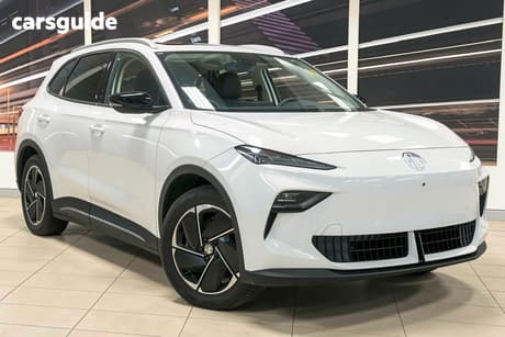White 2025 MG MGS5 EV Wagon Essence 49