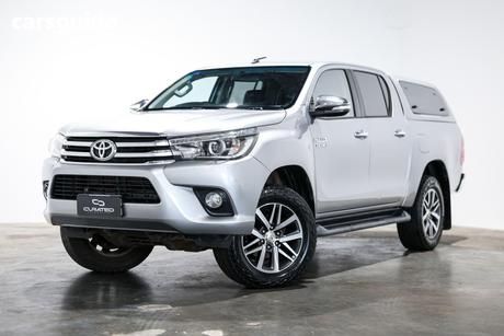 Silver 2017 Toyota Hilux Dual Cab Utility Sr5 (4X4)