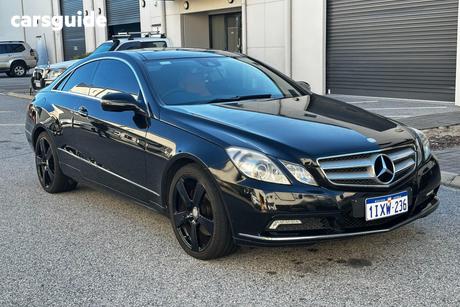 Black 2009 Mercedes-Benz E350 Coupe AVANTGARDE 207