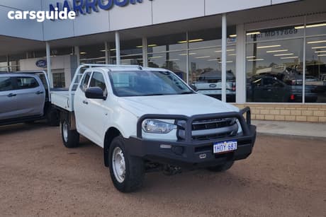 White 2022 Isuzu D-MAX Space Cab Chassis Sx (4X4)