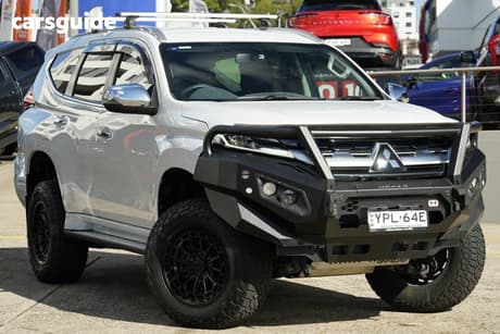 White 2024 Mitsubishi Pajero Sport Wagon Exceed (4Wd) 7 Seat