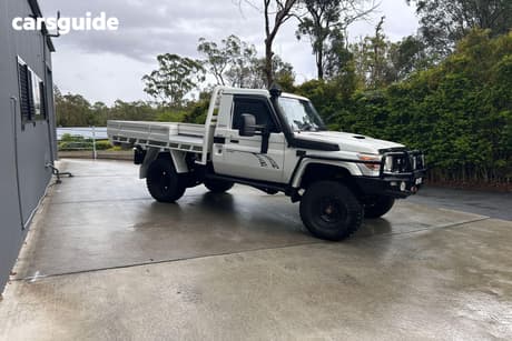 White 2011 Toyota Landcruiser Cab Chassis Gxl (4X4)