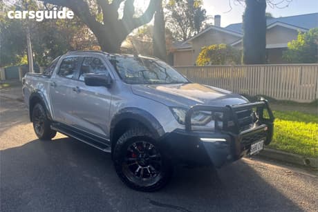 Silver 2020 Isuzu D-MAX Crew Cab Utility X-Terrain (4X4)