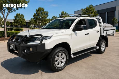 White 2019 Mitsubishi Triton Double Cab Pick Up Glx Plus (4X4)