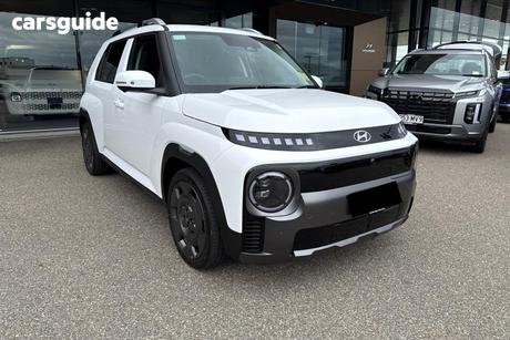White 2025 Hyundai Inster Wagon Cross Srf 2Wd (49Kwh)