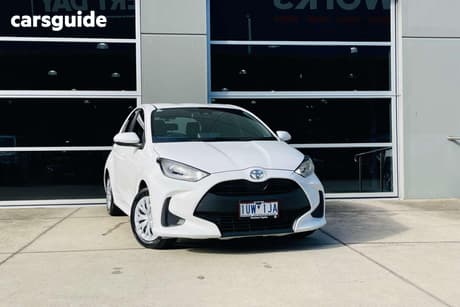 White 2021 Toyota Yaris Hatchback Ascent Sport