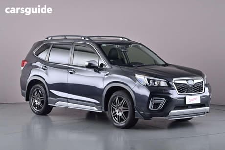 Grey 2018 Subaru Forester Wagon 2.5I-S (Awd)