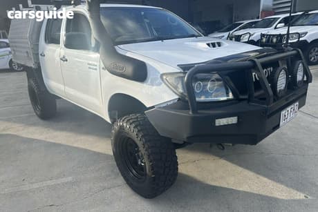 White 2010 Toyota Hilux Dual Cab Chassis Sr (4X4)