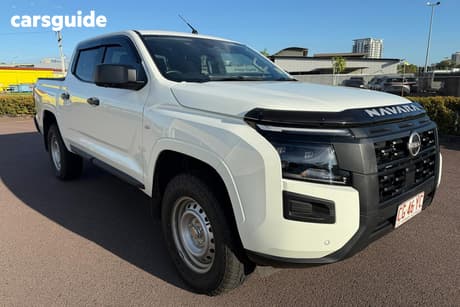 White 2025 Nissan Navara Dual Cab Pick-up Sl (4X4)
