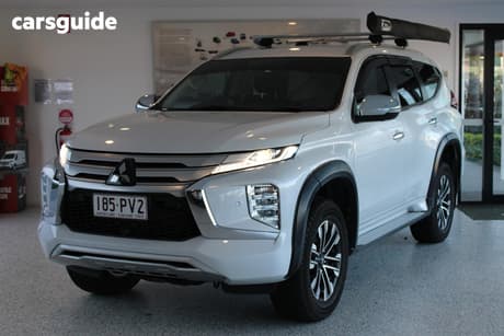 White 2020 Mitsubishi Pajero Sport Wagon Exceed (4X4) 7 Seat