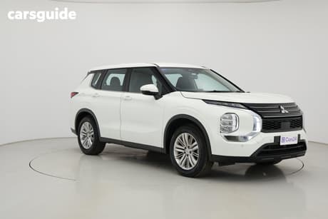 White 2024 Mitsubishi Outlander Wagon Es 5 Seat (2Wd)