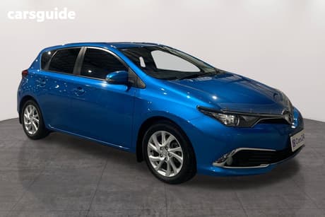 Blue 2018 Toyota Corolla Hatchback Ascent Sport