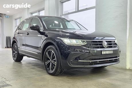 Black 2022 Volkswagen Tiguan Wagon 132Tsi Life